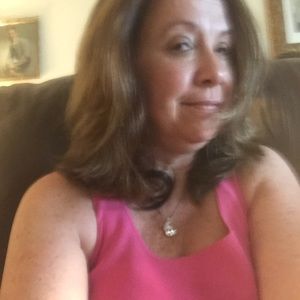 Meet your Posher, Ellie